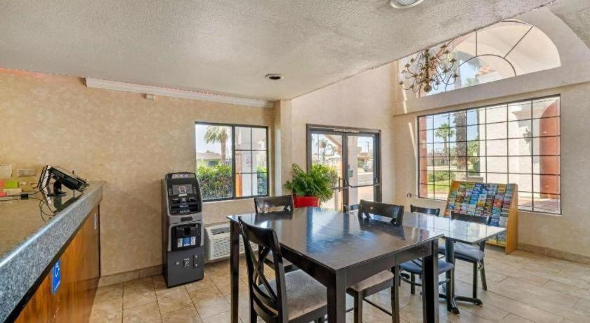 Econo Lodge Moreno Valley Esterno foto