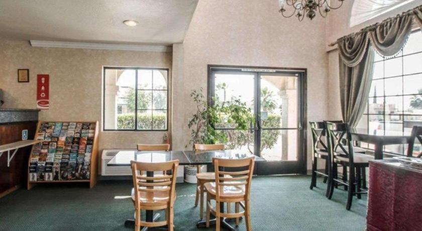 Econo Lodge Moreno Valley Esterno foto